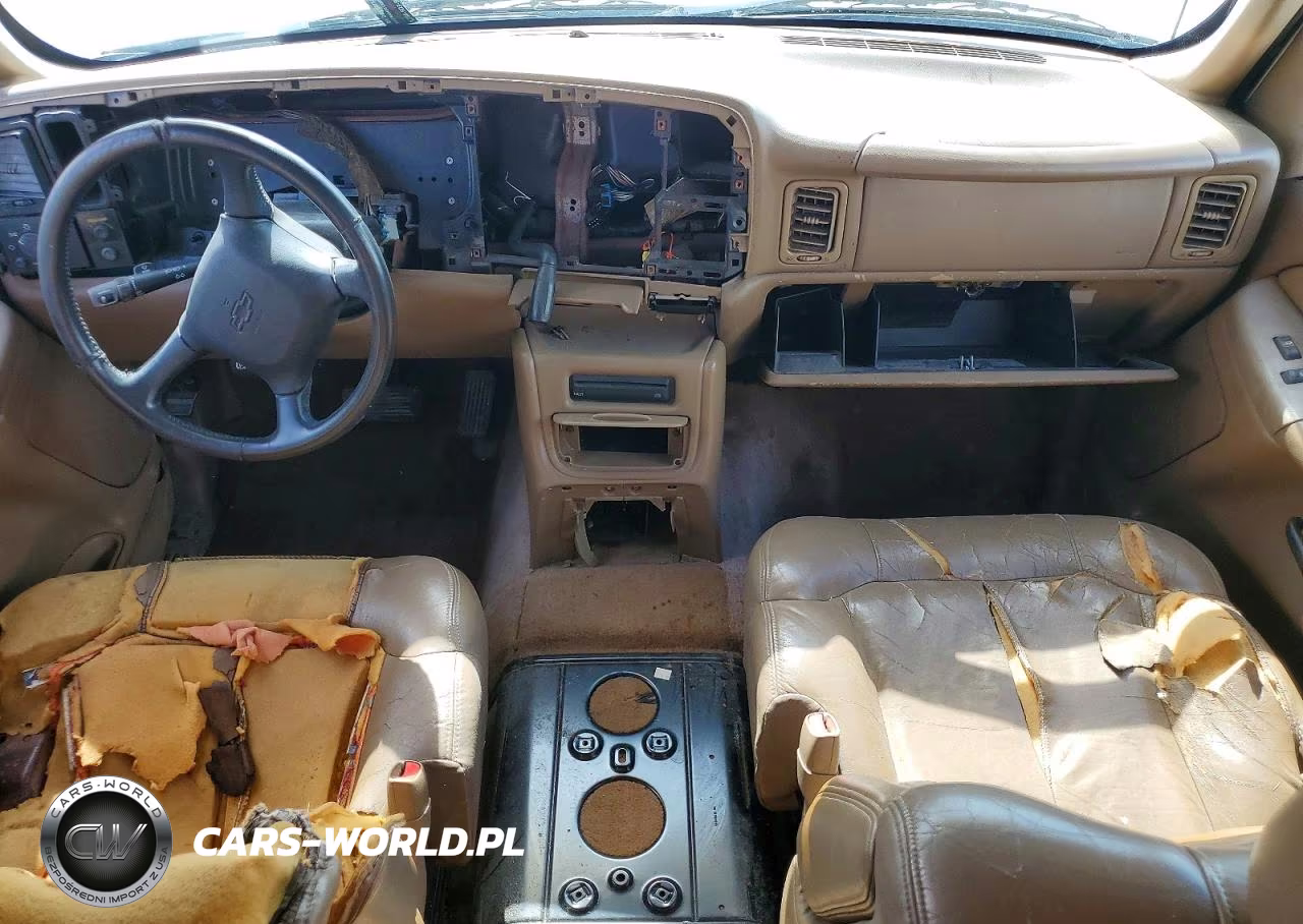1999 Chevrolet Silverado C1500 VIN:2GCEC19T4X1118681 - 8