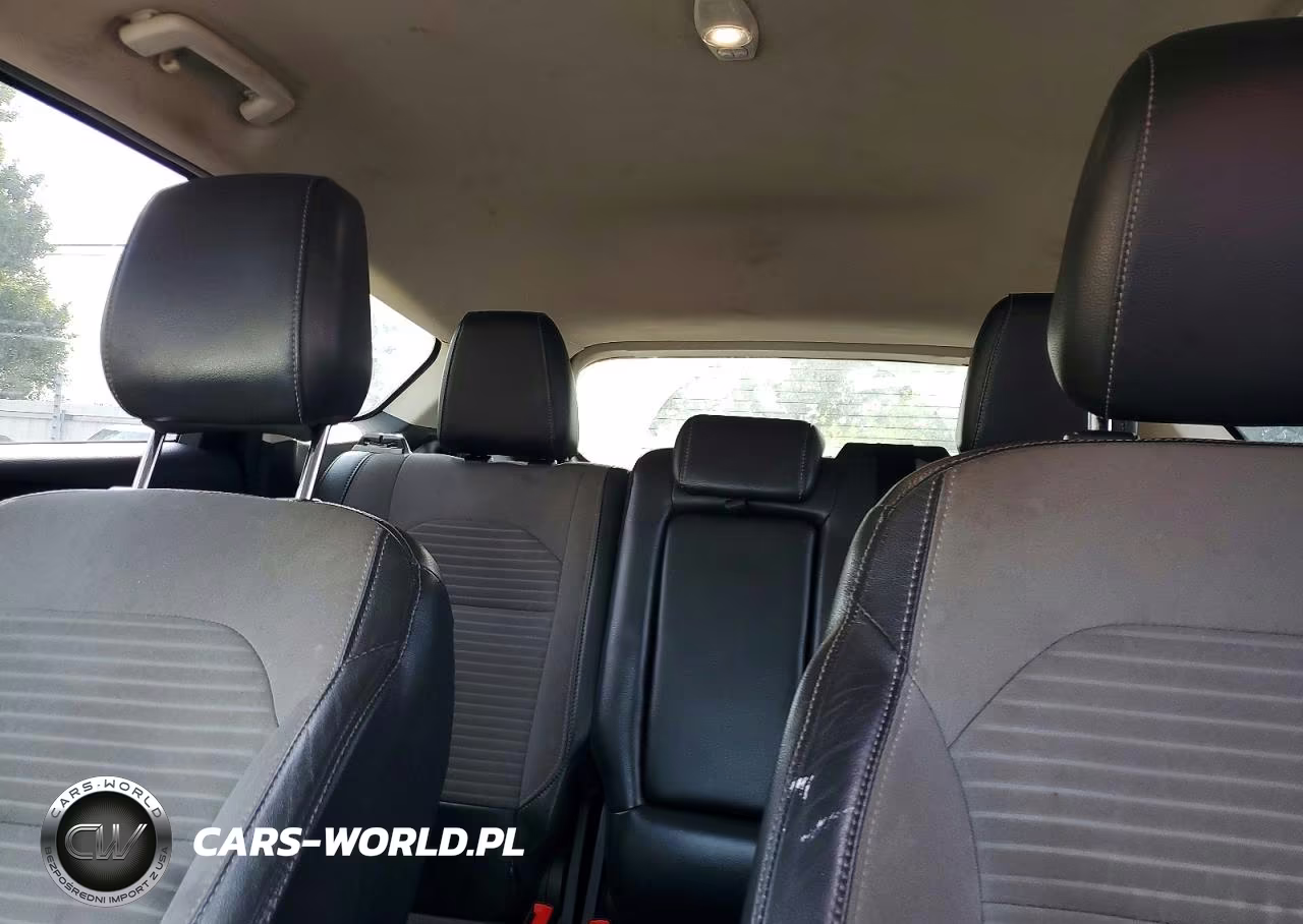 2019 Ford Escape Se VIN:1FMCU9GD6KUA73184 - 10
