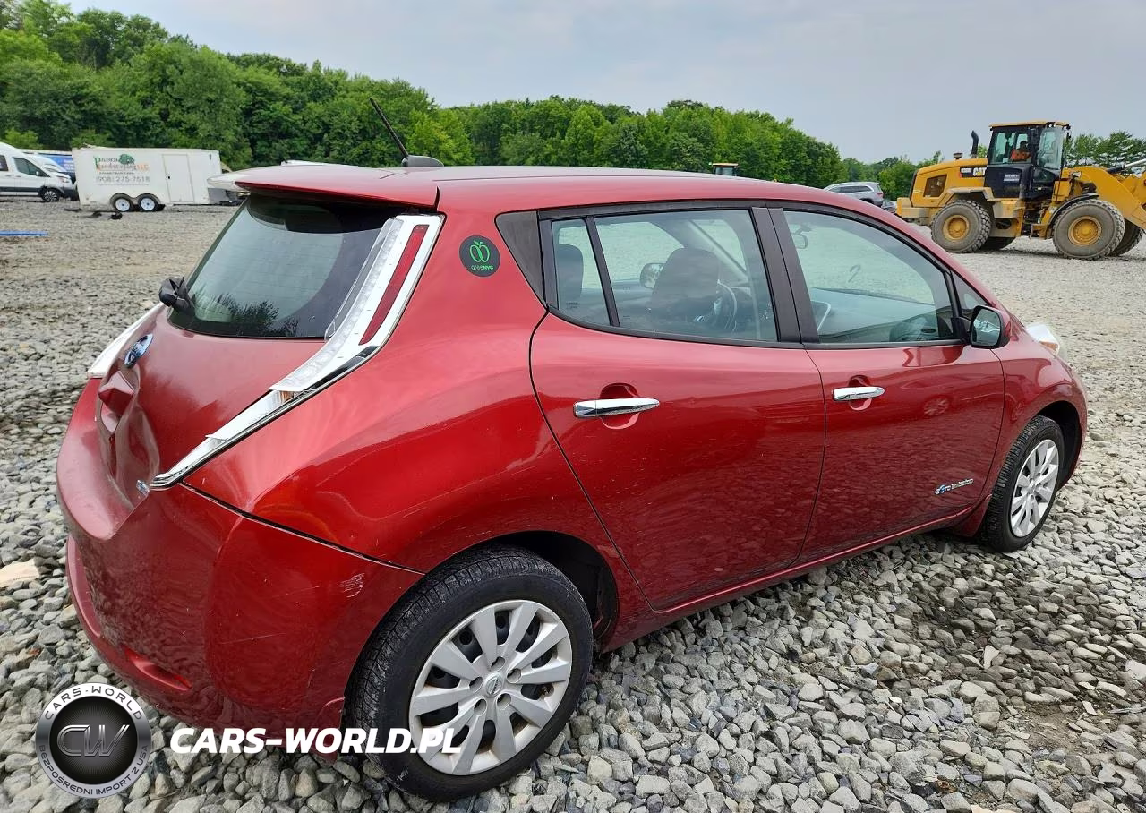 2015 Nissan Leaf S VIN:1N4AZ0CPXFC314822 - 3