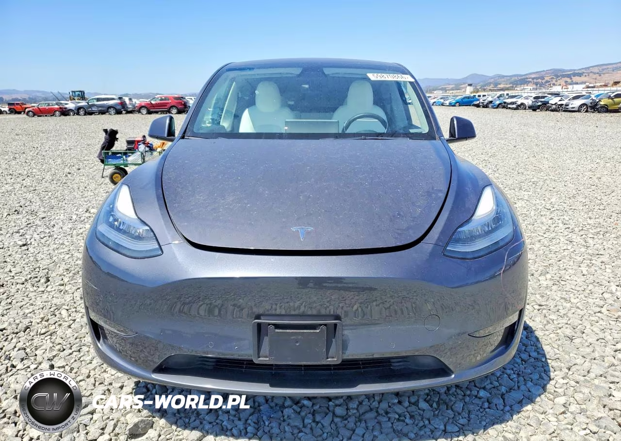 2021 Tesla Model Y VIN:5YJYGDEE2MF213243 - 5