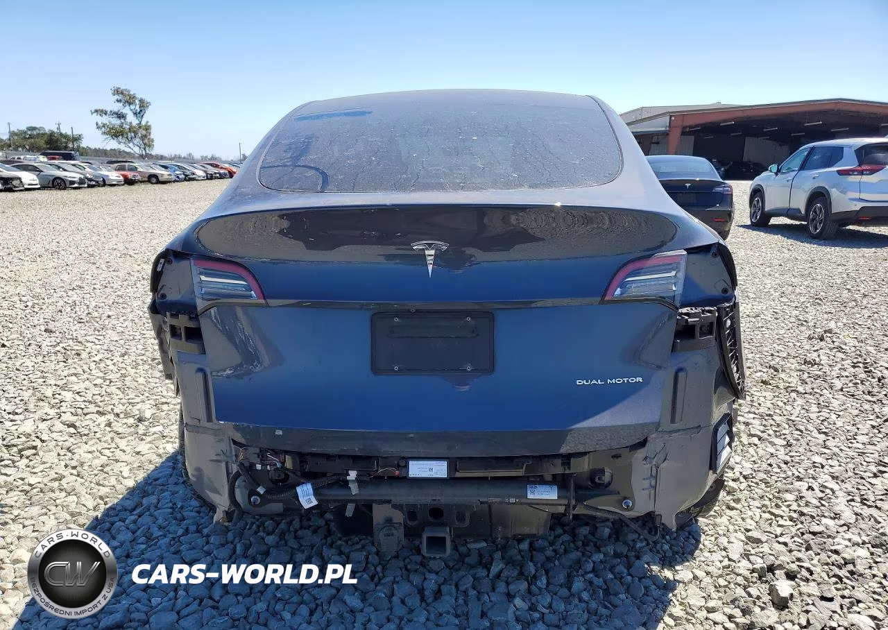2021 Tesla Model Y VIN:5YJYGDEE2MF213243 - 6