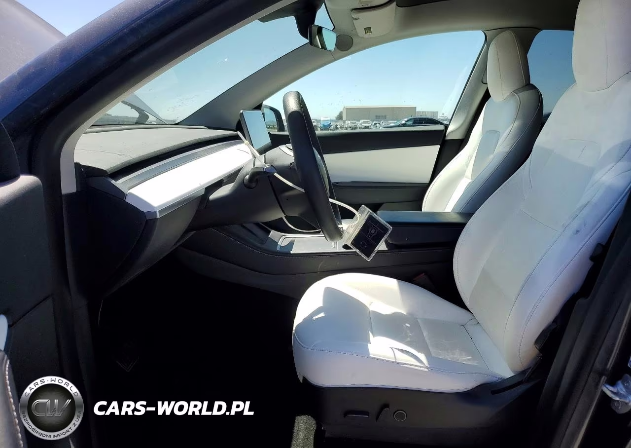 2021 Tesla Model Y VIN:5YJYGDEE2MF213243 - 7