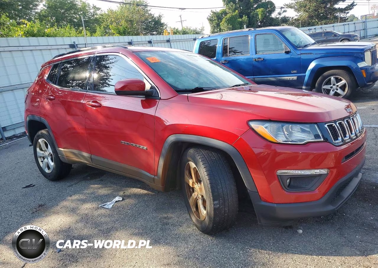 2021 Jeep Compass Latitude VIN:3C4NJCBB0MT600464 - 4