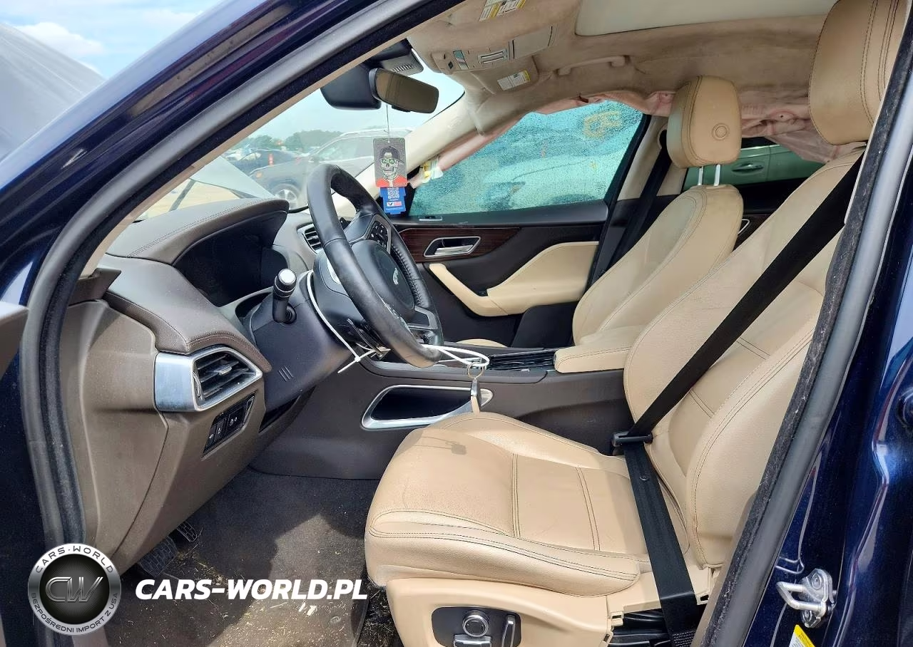 2020 Jaguar F-Pace Prestige VIN:SADCK2FX3LA618164 - 7