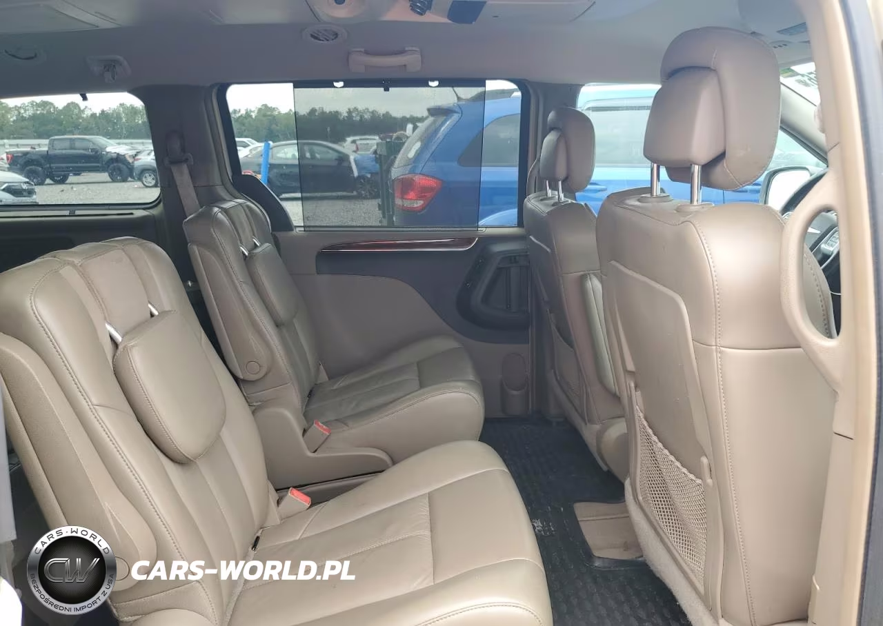 2011 Chrysler Town & Country Limited VIN:2A4RR6DG2BR655318 - 10