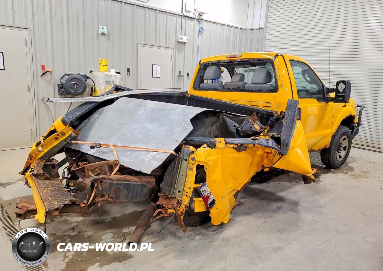 2011 Ford F250 Super Duty VIN:1FTBF2A66BEB48374 - 3