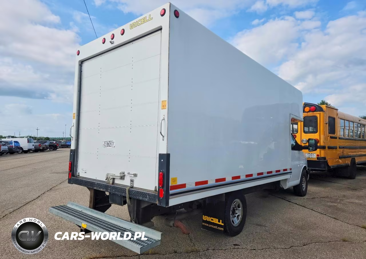 2022 GMC Savana Box Truck VIN:1GD07SF71N1147680 - 3