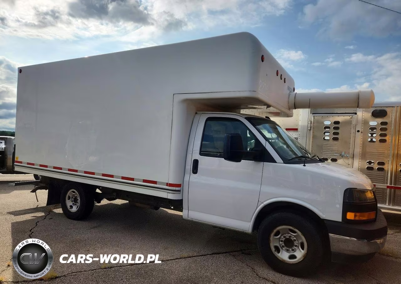 2022 GMC Savana Box Truck VIN:1GD07SF71N1147680 - 4