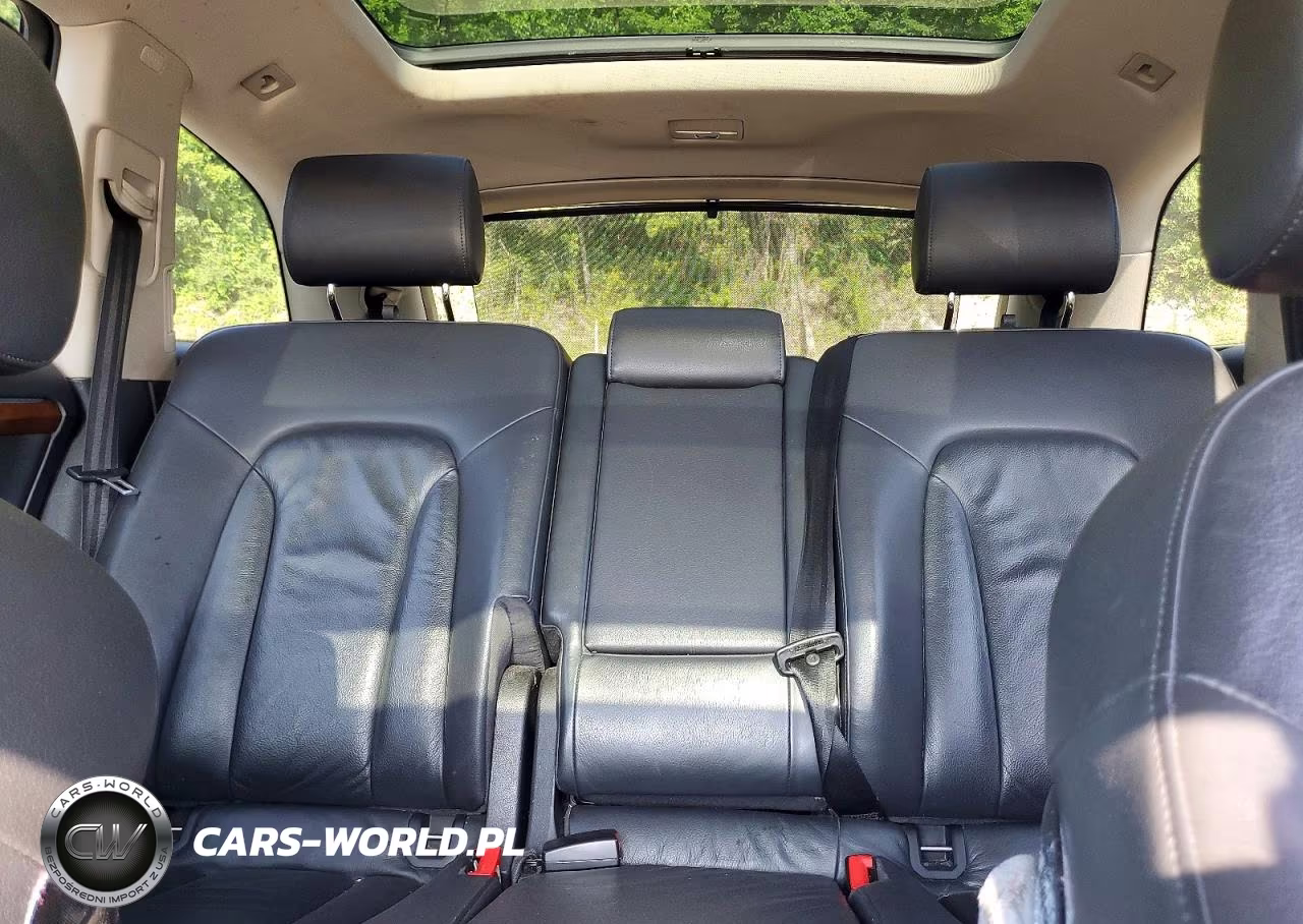 2011 Audi Q7 Premium Plus VIN:WA1LGAFE7BD001816 - 10