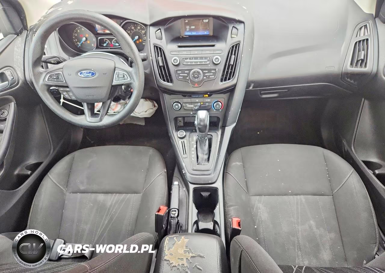 2016 Ford Focus Se VIN:1FADP3F25GL325362 - 8