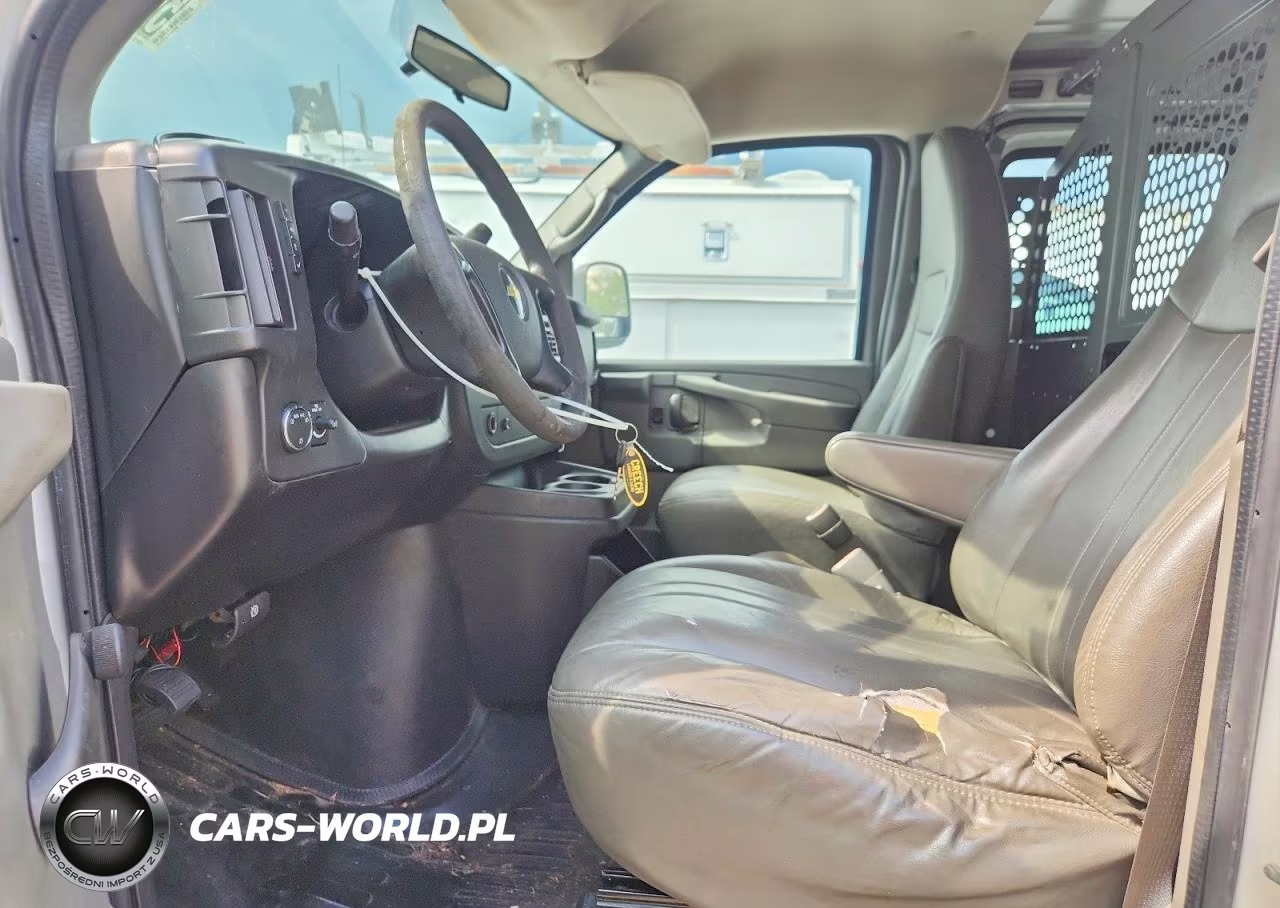 2011 Chevrolet Express 2500 Delivery Van VIN:1GCWGFBAXB1111831 - 7