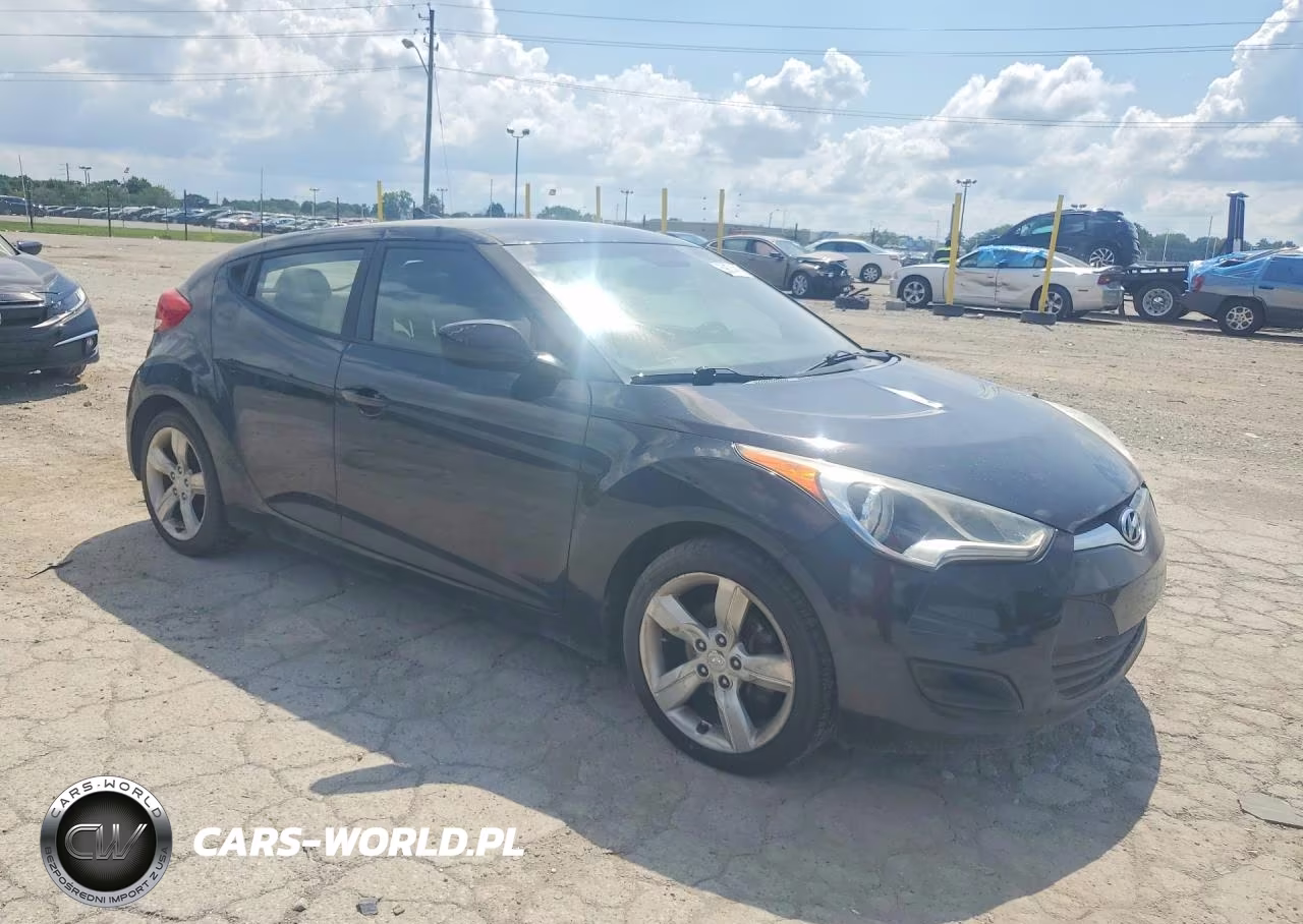 2013 Hyundai Veloster Base VIN:KMHTC6AD1DU179751 - 4
