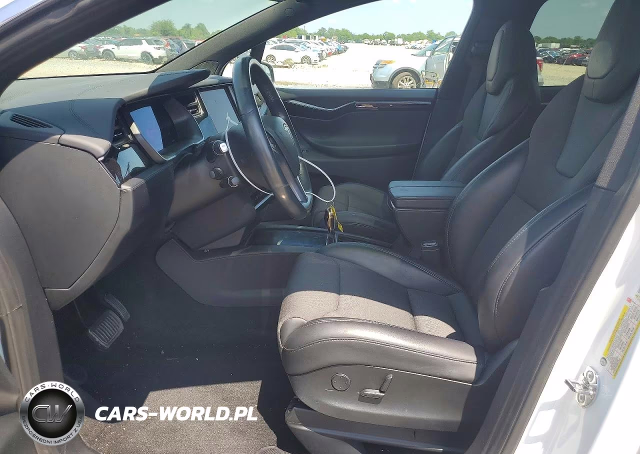 2018 Tesla Model X VIN:5YJXCAE23JF121274 - 7