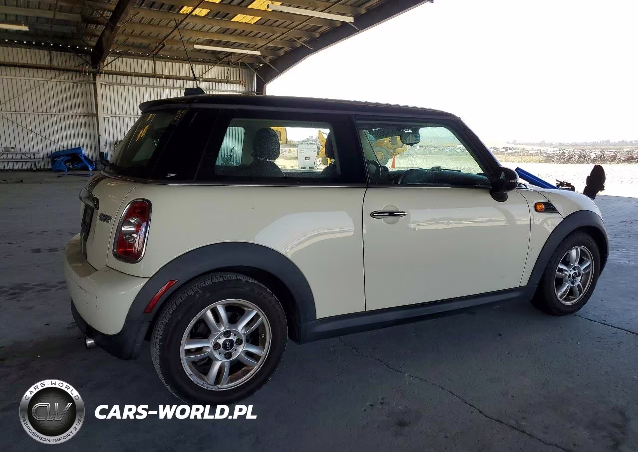 2011 Mini Cooper VIN:WMWSU3C50BT251363 - 3