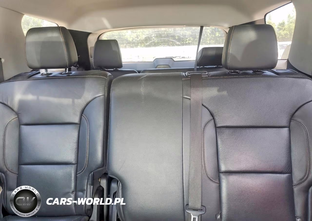 2019 Chevrolet Traverse VIN:1GNEVHKW1KJ303140 - 10