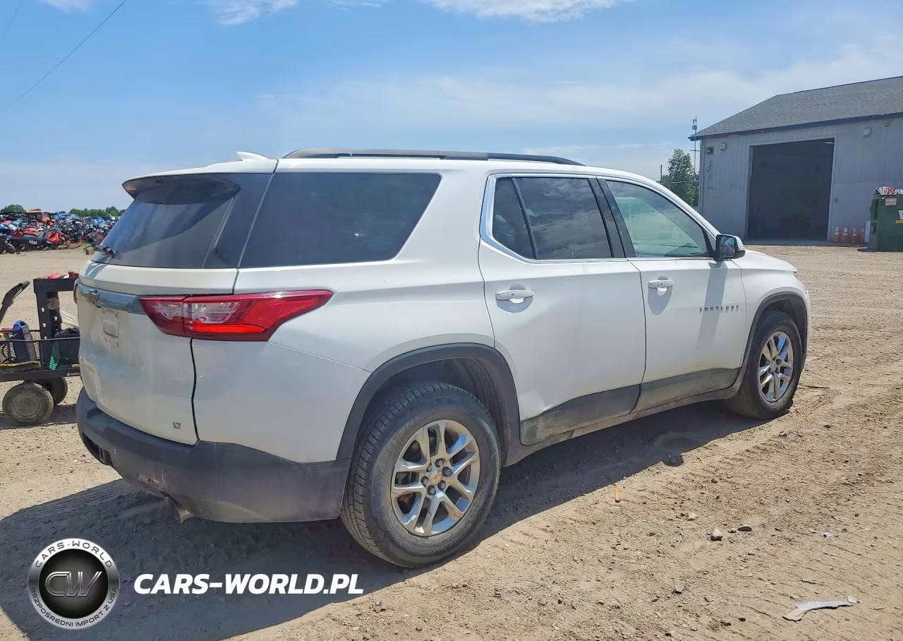 2019 Chevrolet Traverse VIN:1GNEVHKW1KJ303140 - 3