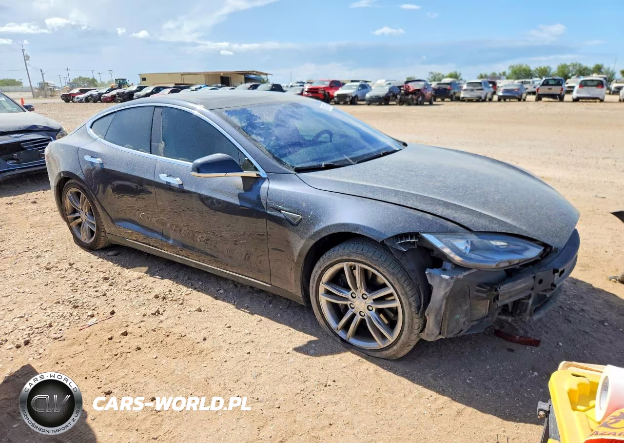 2014 Tesla Model S VIN:5YJSA1H16EFP53355 - 4