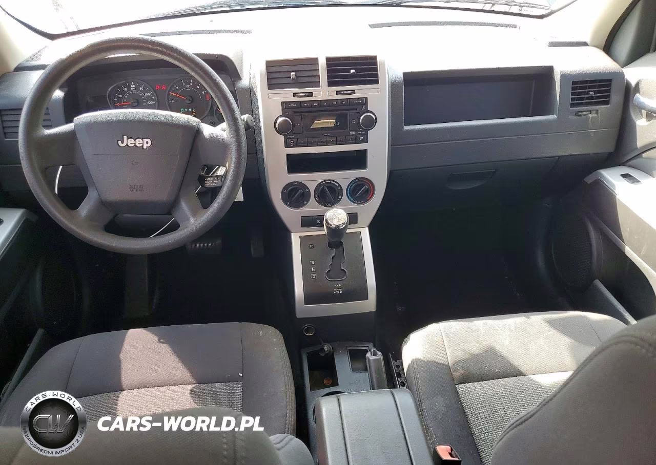 2008 Jeep Patriot Sport VIN:1J8FT28W58D668265 - 8