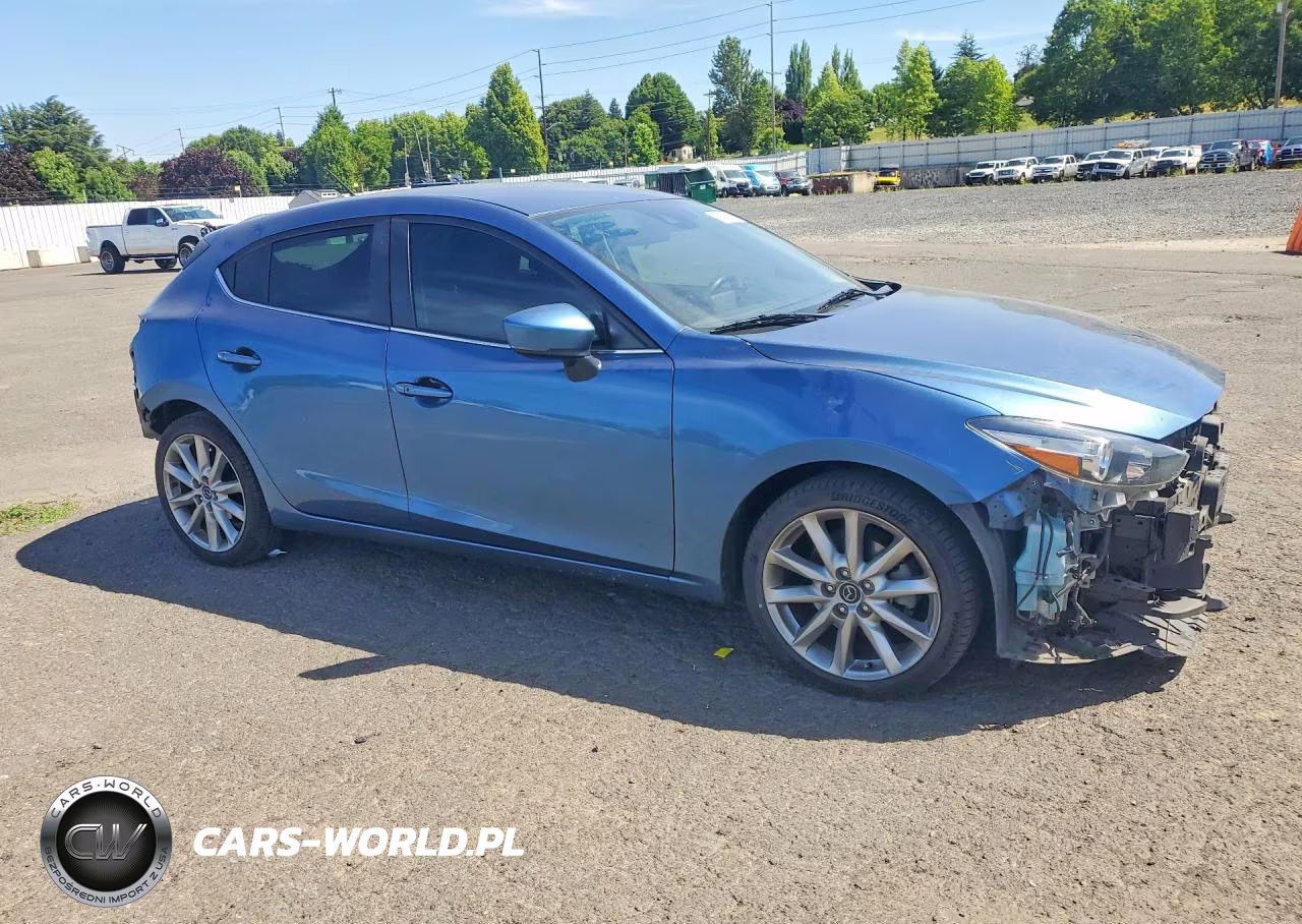 2017 Mazda 3 Touring VIN:3MZBN1L79HM119728 - 4