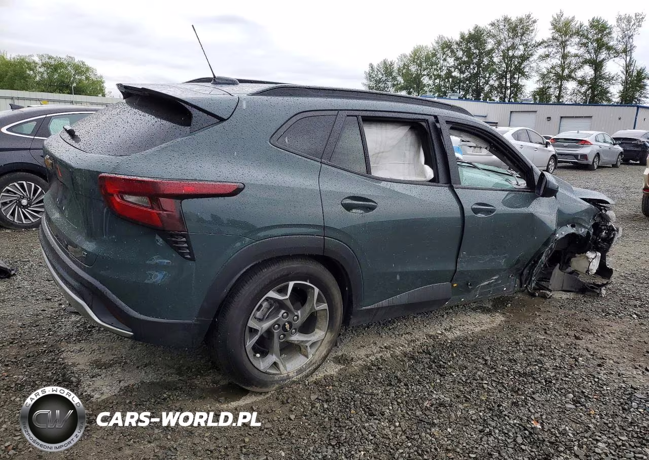2025 Chevrolet Trax Fwd Lt VIN:KL77LHEPXSC175882 - 3