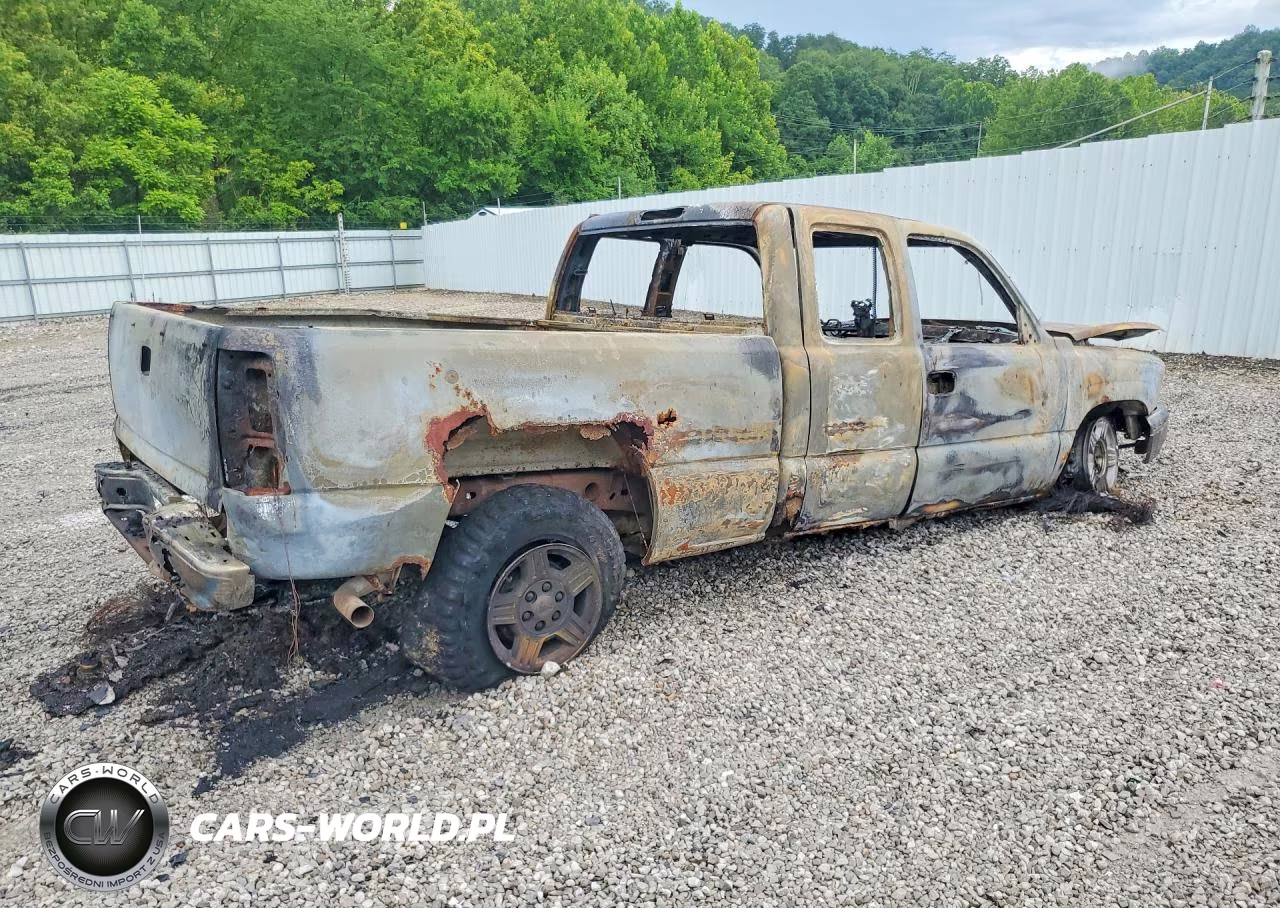 2005 Chevrolet Silverado K1500 VIN:1GCEK19V95Z100217 - 3