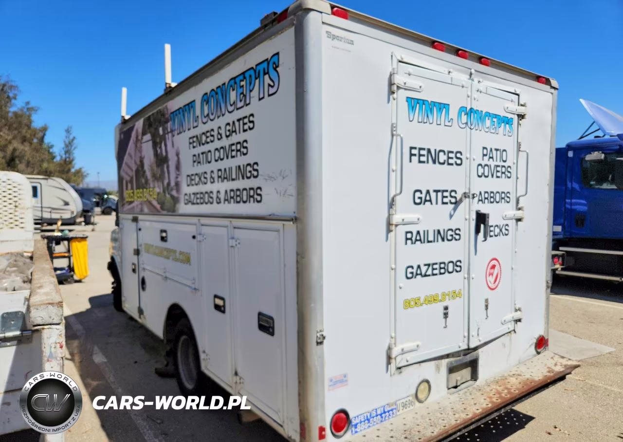 2007 Chevrolet Express G3500 VIN:1GBJG31U571100767 - 2