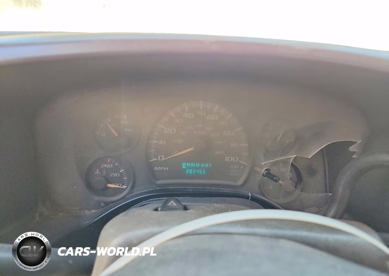 2007 Chevrolet Express G3500 VIN:1GBJG31U571100767 - 9