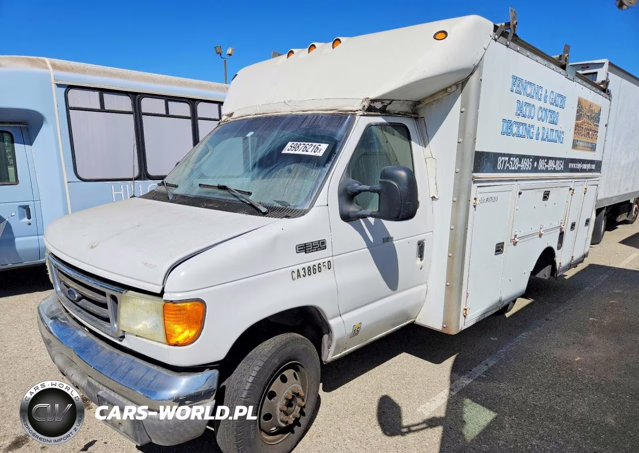 2005 Ford Econoline E350 Super Duty Cutaway Van