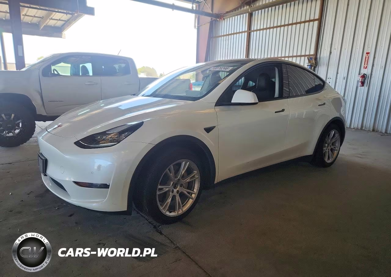 2021 Tesla Model Y – zdjęcie 1 z 12