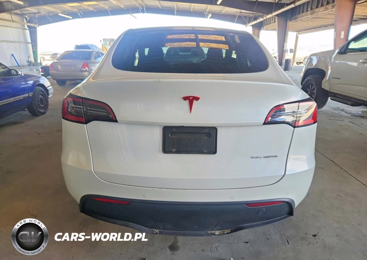 2021 Tesla Model Y VIN:5YJYGDEE4MF073308 - 6