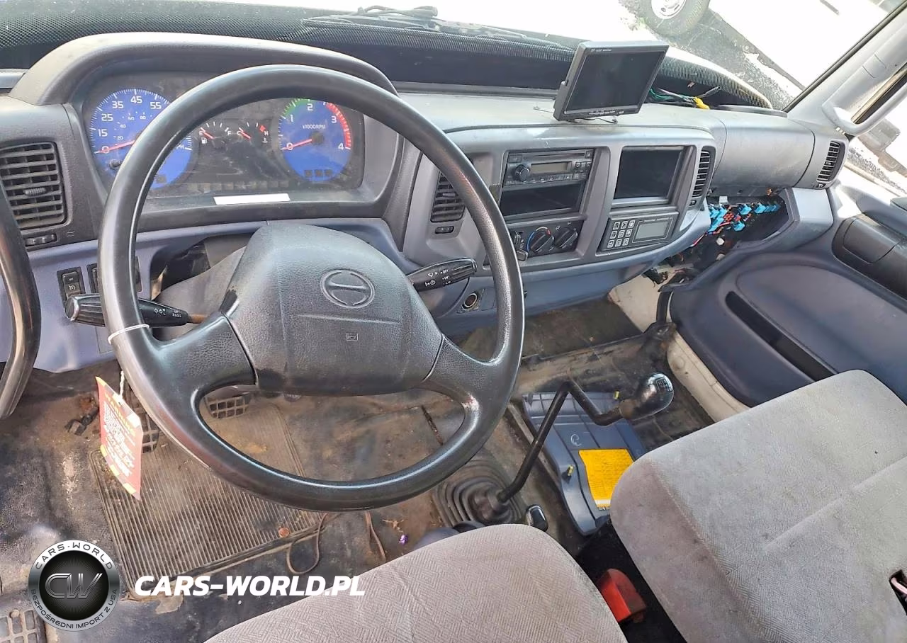 2007 Hino Hino 268 VIN:5PVNE8JT572S51500 - 8