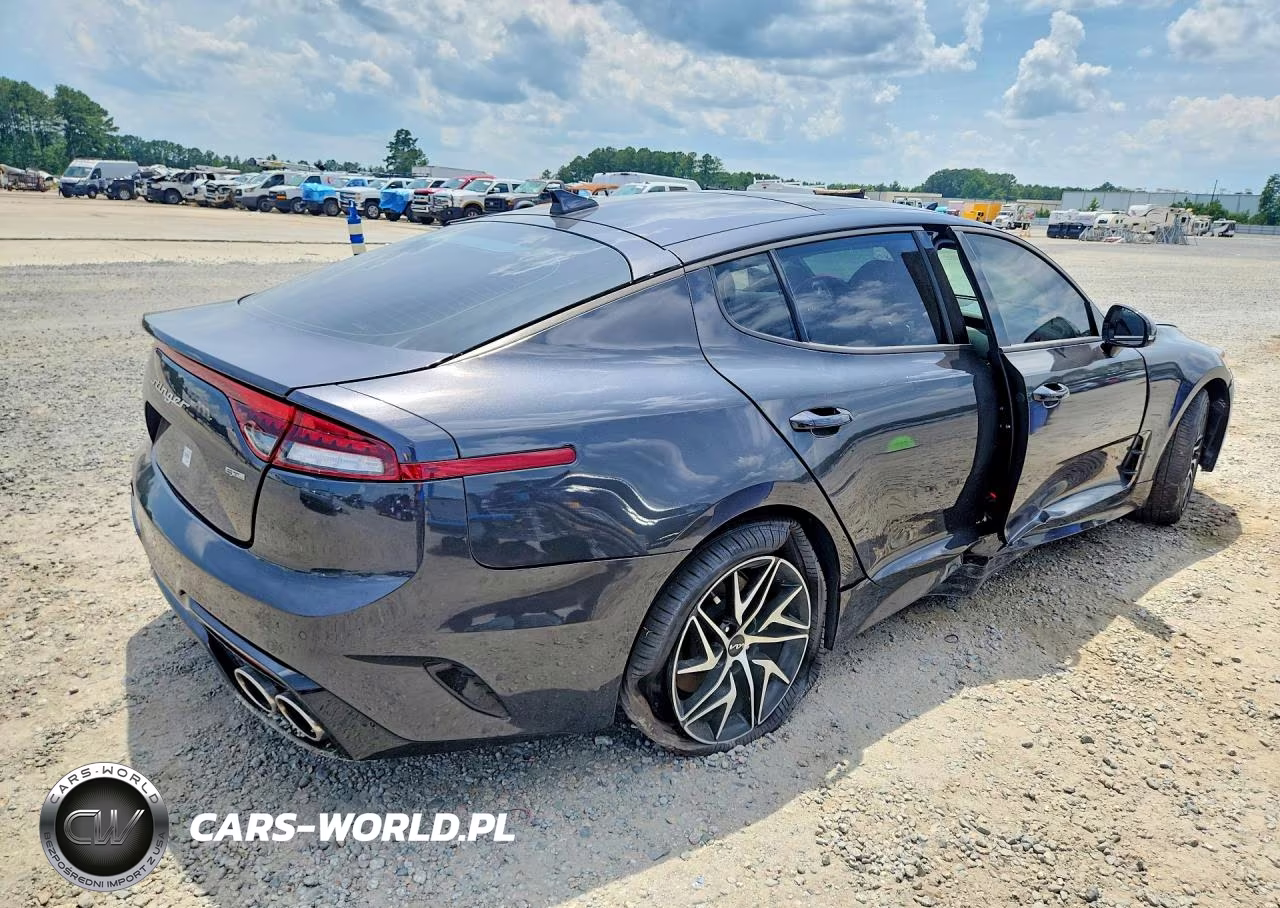 2023 Kia Stinger Gt Line VIN:KNAE35LD8P6132632 - 3