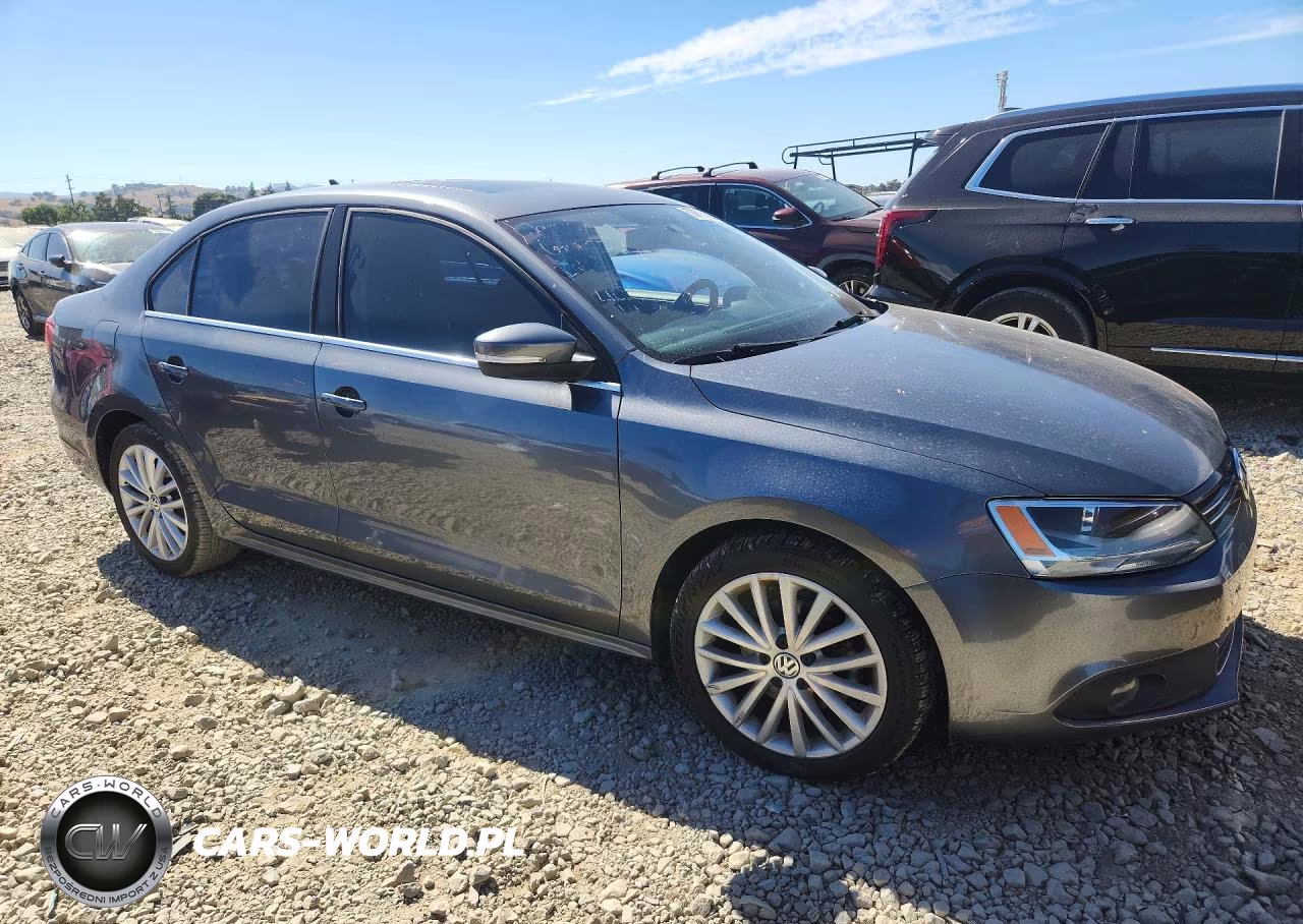 2013 Volkswagen Jetta Sel VIN:3VWLP7AJ1DM262439 - 4