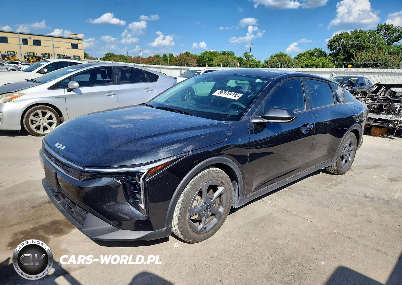 2025 Kia K4 Lxs VIN:3KPFT4DE1SE015714 - 1
