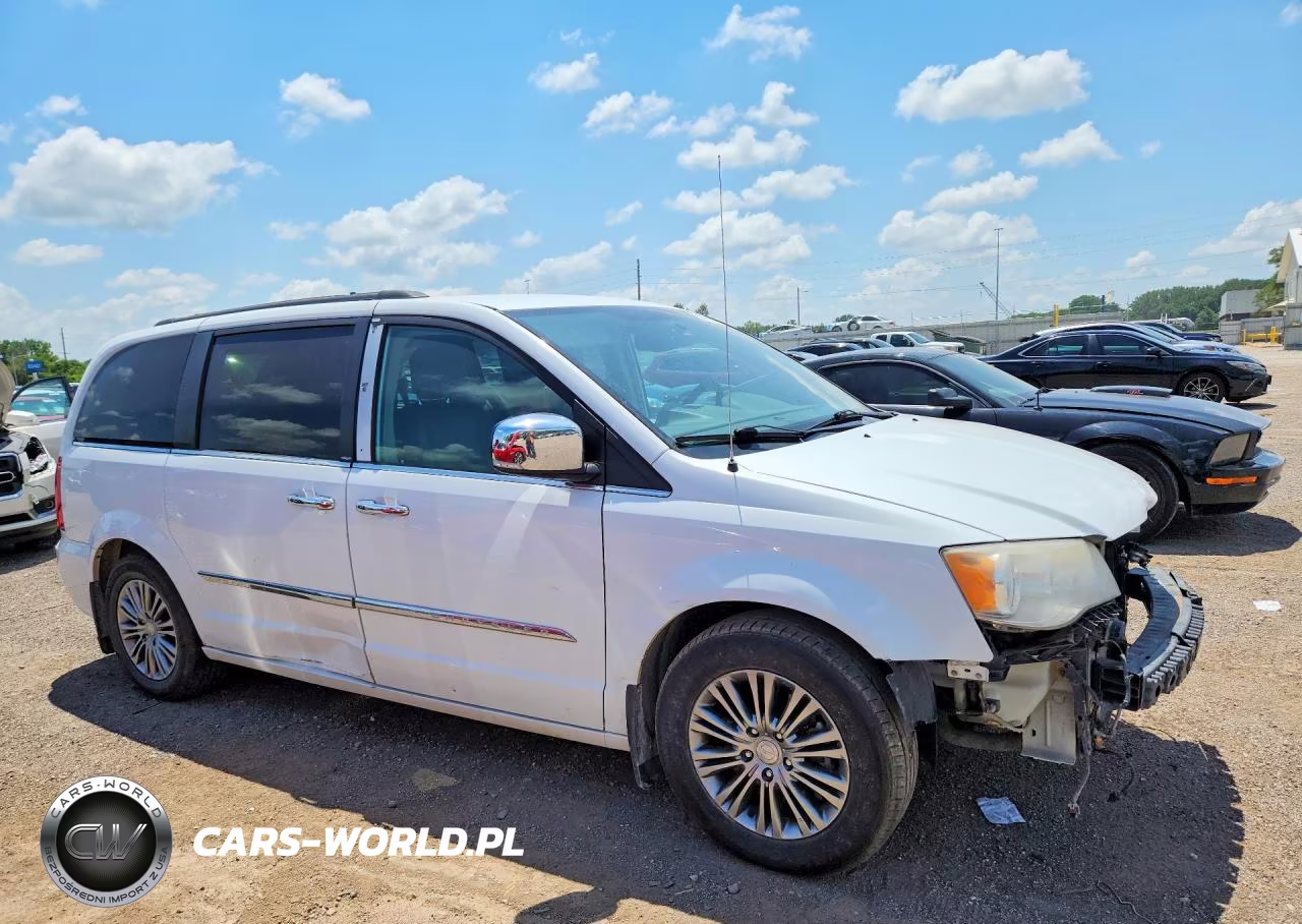 2014 Chrysler Town & Country Touring L VIN:2C4RC1CG5ER248853 - 4
