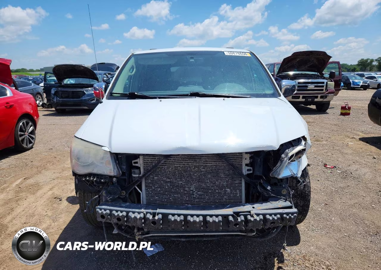 2014 Chrysler Town & Country Touring L VIN:2C4RC1CG5ER248853 - 5
