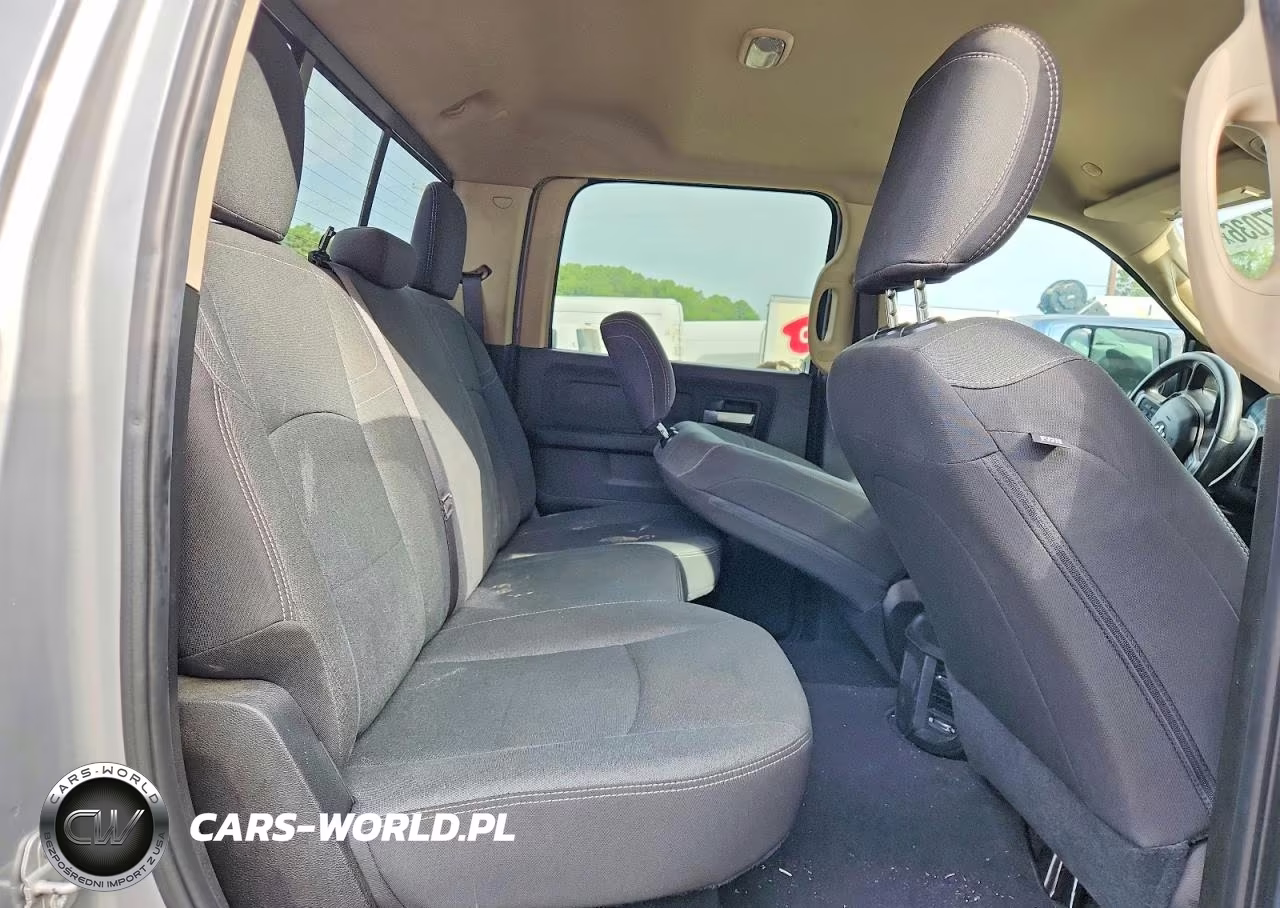 2019 Ram 3500 Tradesman VIN:3C63RRGLXKG675013 - 11