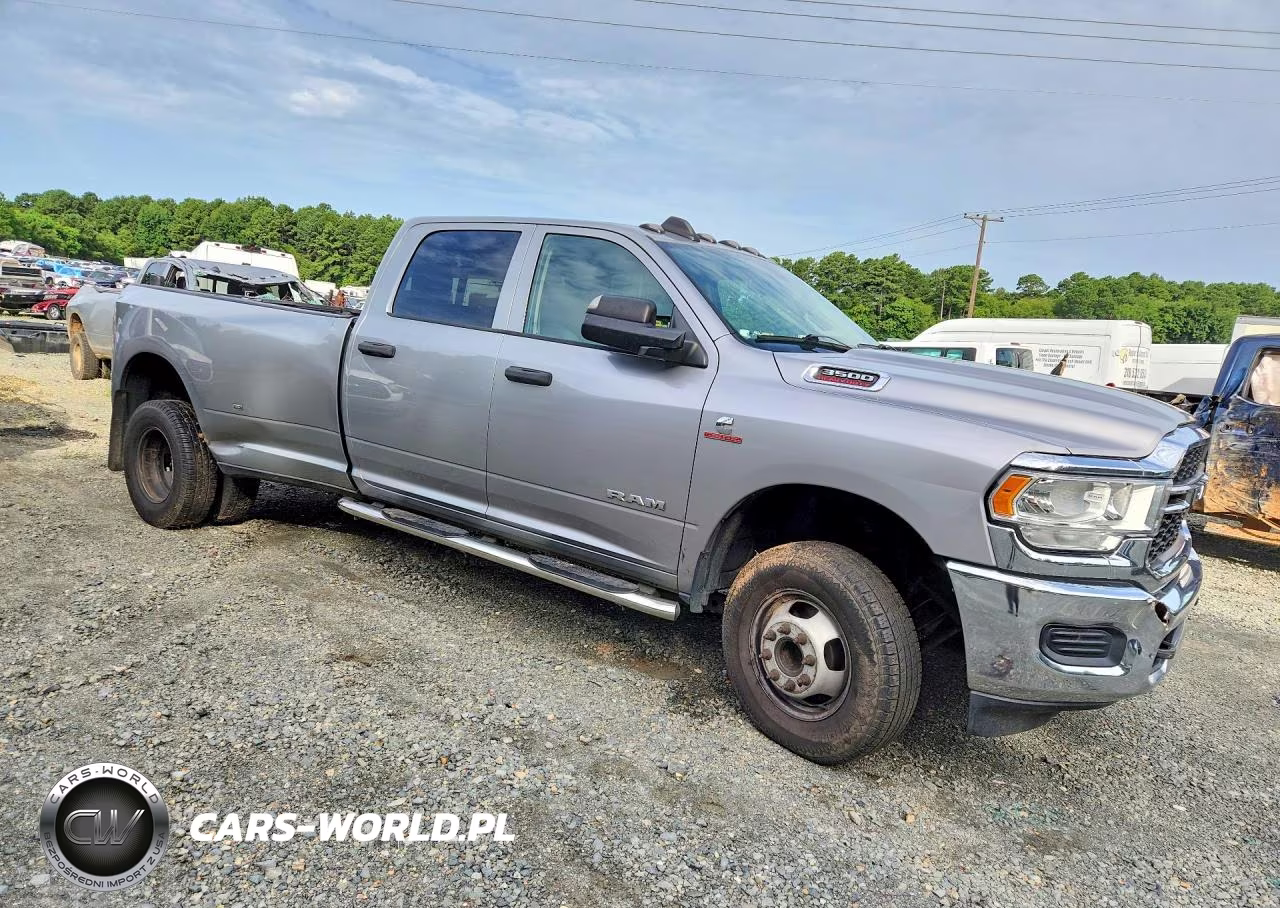 2019 Ram 3500 Tradesman VIN:3C63RRGLXKG675013 - 4