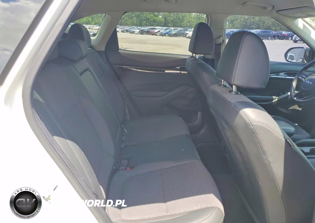 2022 Kia Seltos S VIN:KNDEUCAA9N7235918 - 11