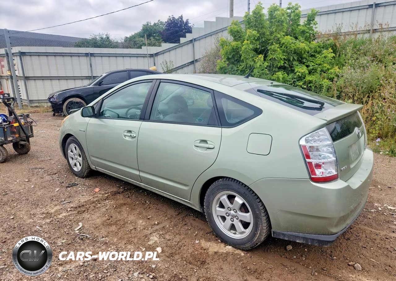 2006 Toyota Prius Base VIN:JTDKB20U667513786 - 2