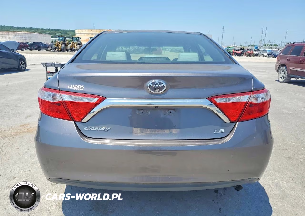 2016 Toyota Camry Le VIN:4T4BF1FK2GR533736 - 6