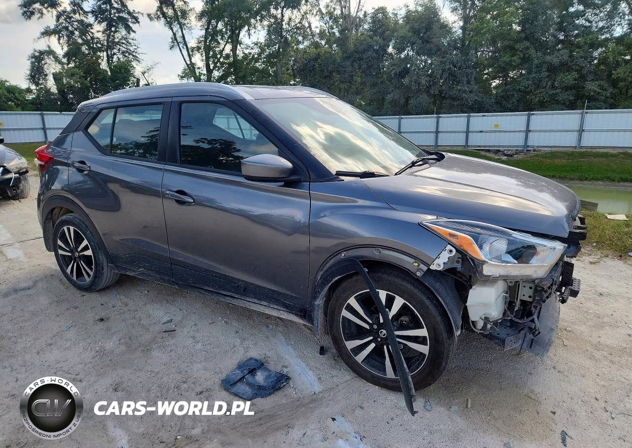 2020 Nissan Kicks Sv VIN:3N1CP5CV7LL549461 - 4