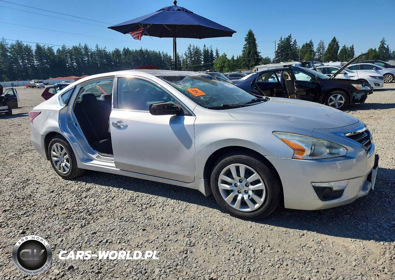 2015 Nissan Altima 2.5-S-Sv-Sl VIN:1N4AL3AP1FN313293 - 4