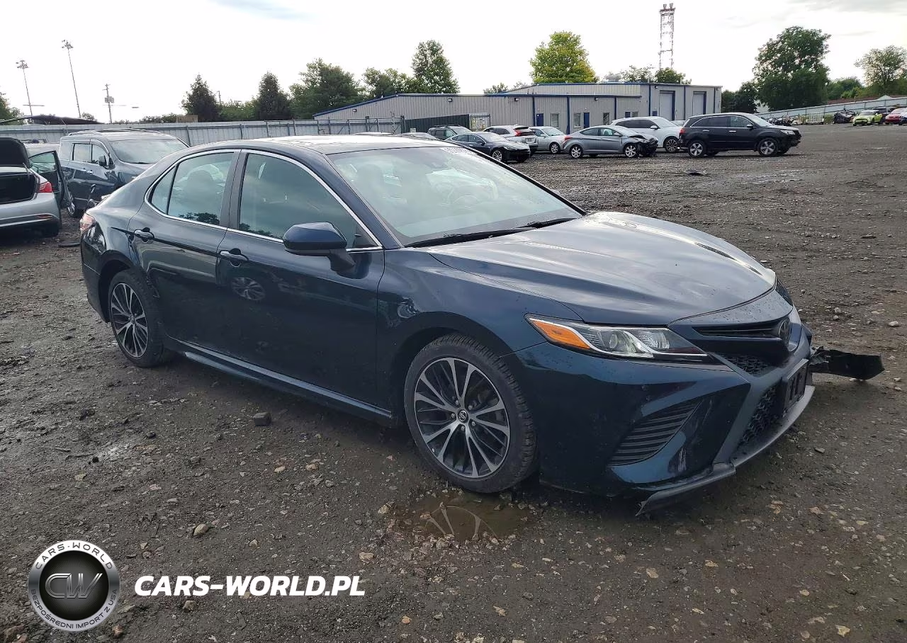 2019 Toyota Camry Se VIN:4T1B11HK3KU809890 - 4