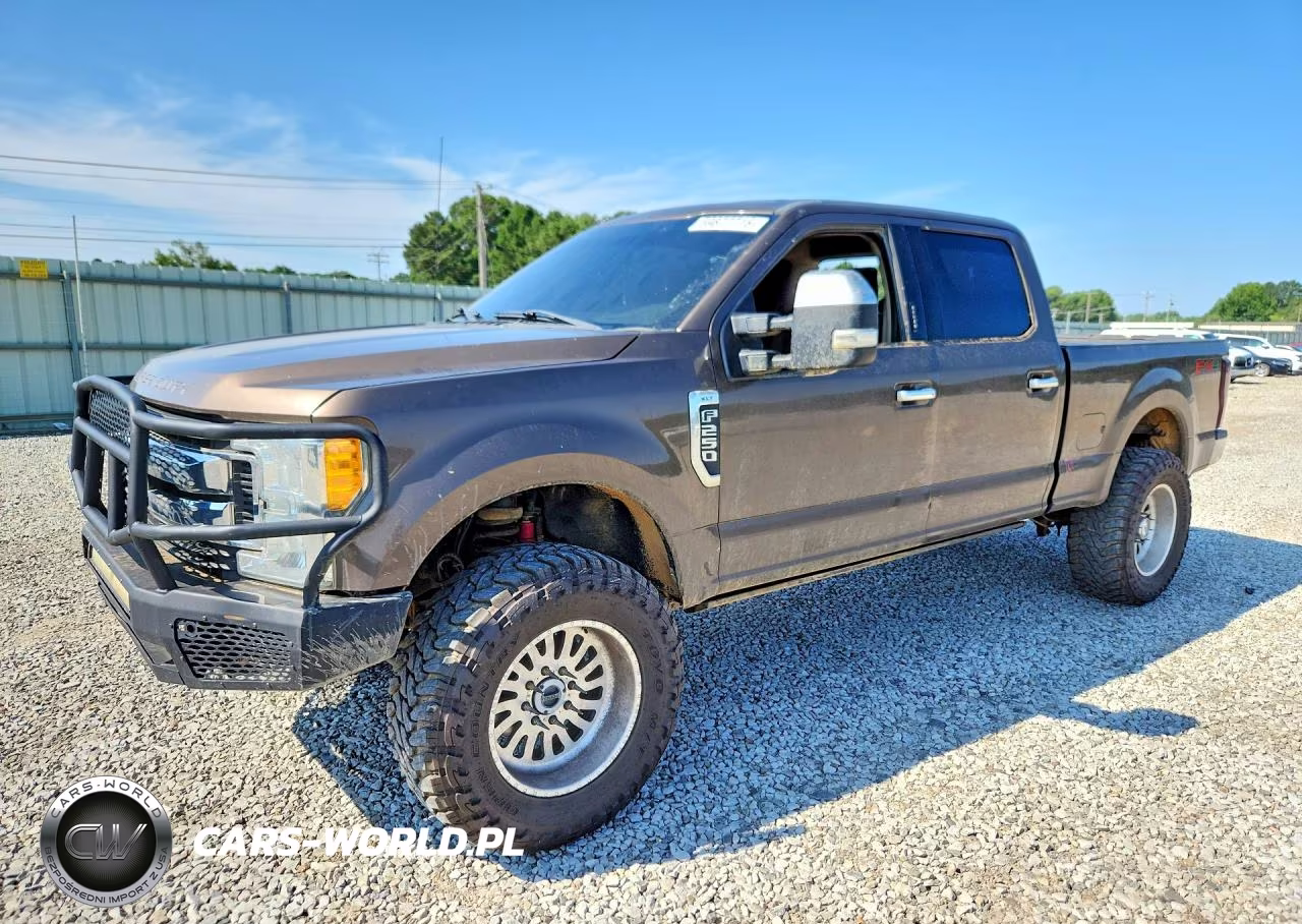 2017 Ford F250 Super Duty – zdjęcie 1 z 12