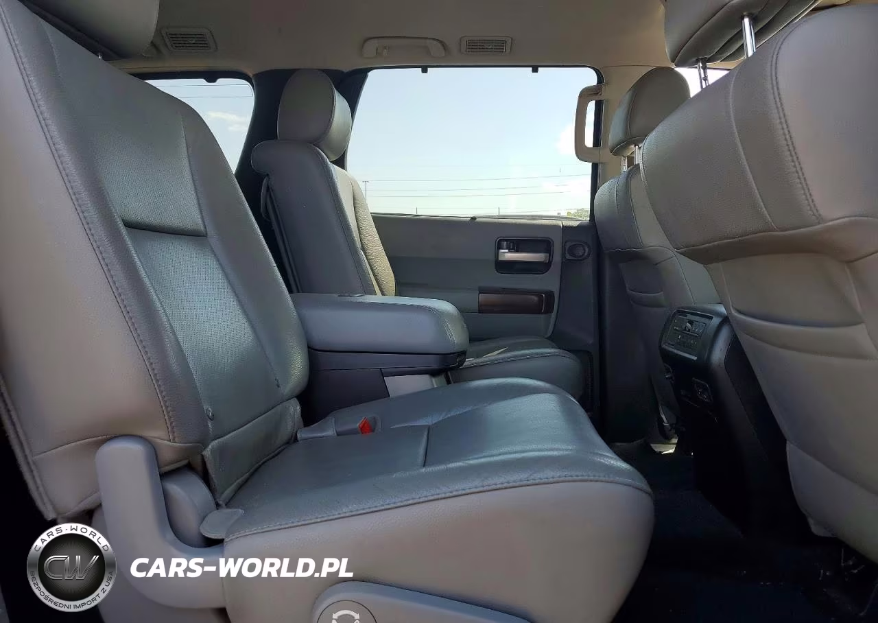 2012 Toyota Sequoia Platinum VIN:5TDDW5G17CS058040 - 11