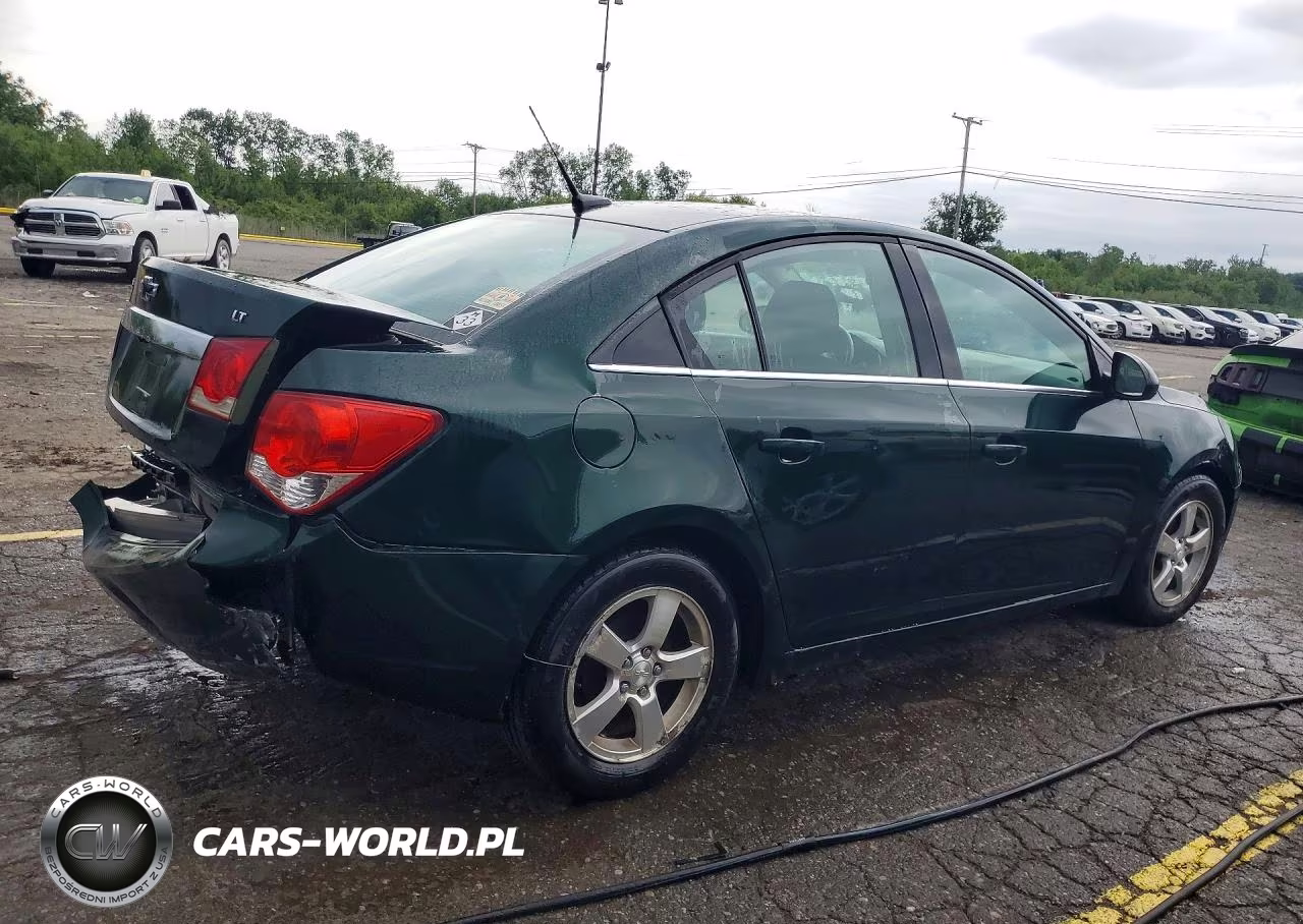 2014 Chevrolet Cruze Lt VIN:1G1PC5SB8E7296913 - 3