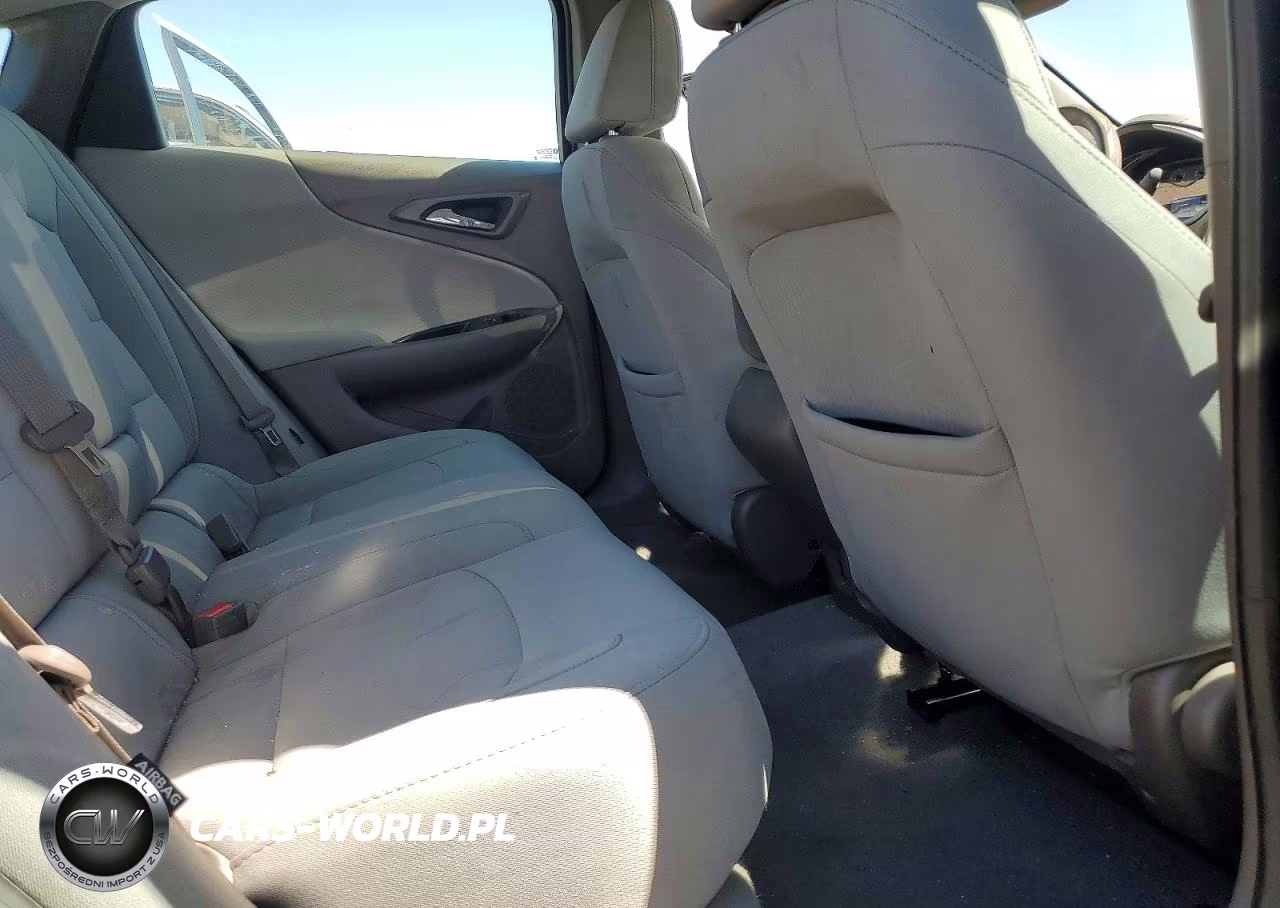 2017 Chevrolet Malibu Ls VIN:1G1ZC5ST3HF238476 - 10