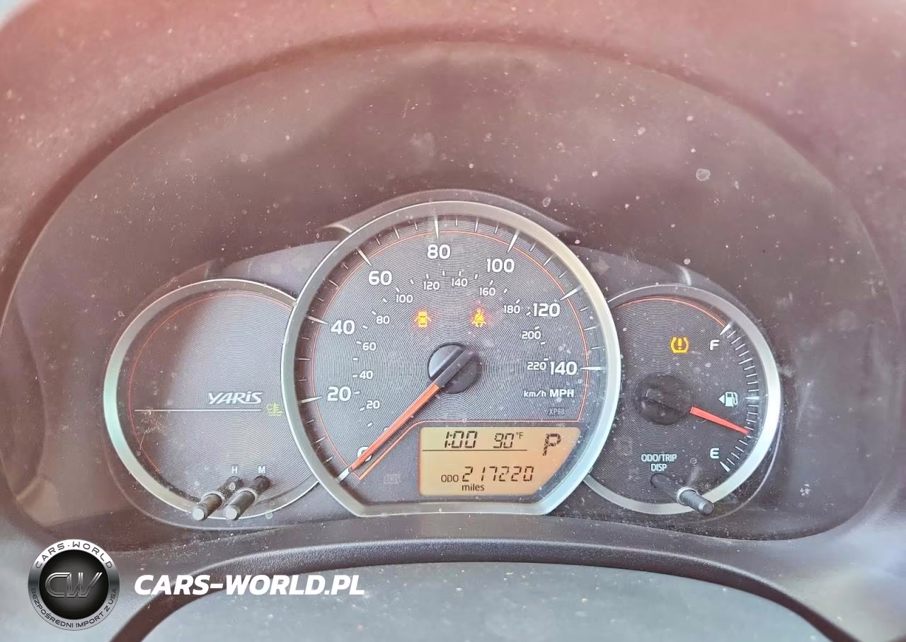 2013 Toyota Yaris 5-Door Le VIN:JTDKTUD34DD559304 - 9