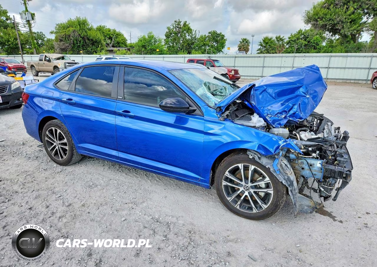 2024 Volkswagen Jetta Sport VIN:3VWBM7BUXRM000424 - 4